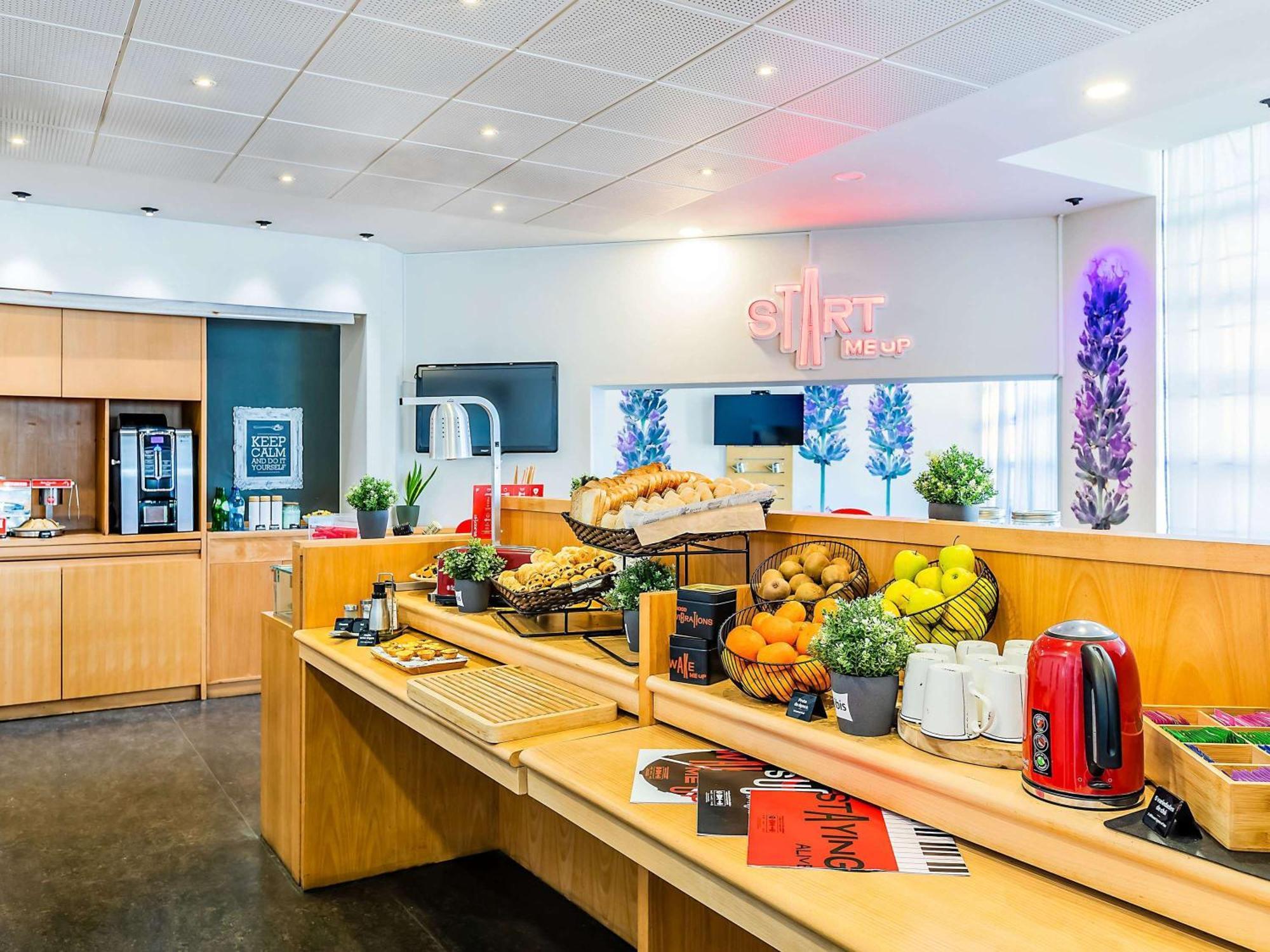 Hotel Ibis אבורה מראה חיצוני תמונה