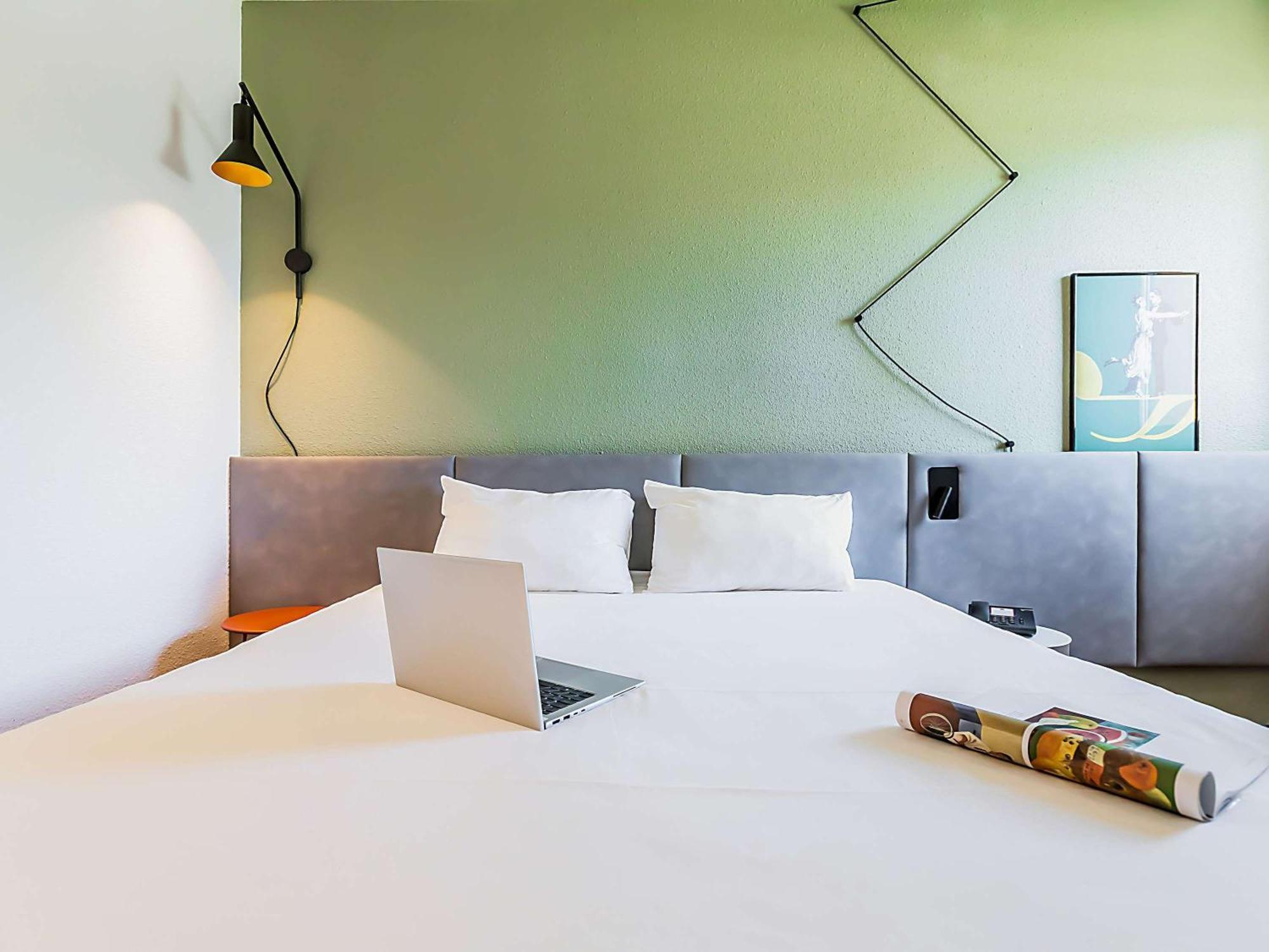 Hotel Ibis אבורה מראה חיצוני תמונה