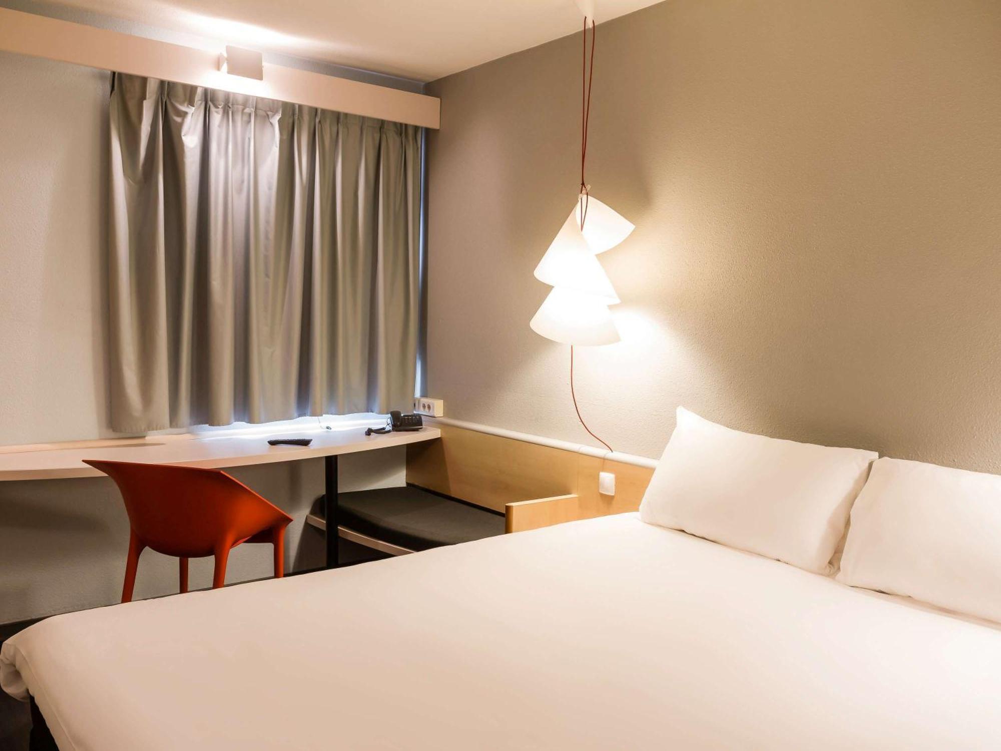 Hotel Ibis אבורה מראה חיצוני תמונה