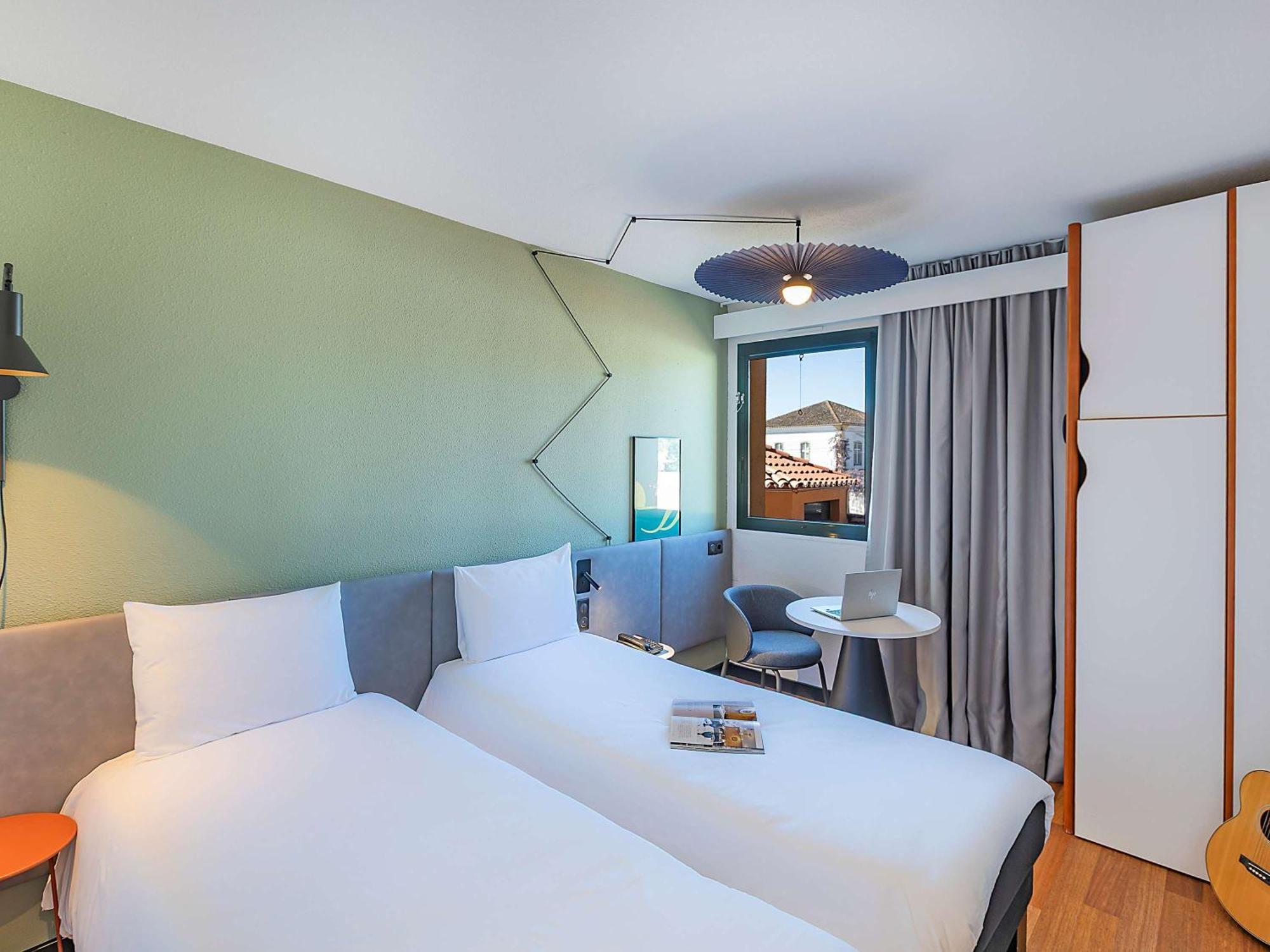 Hotel Ibis אבורה מראה חיצוני תמונה