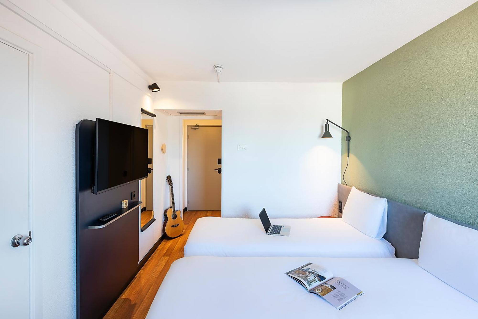 Hotel Ibis אבורה מראה חיצוני תמונה